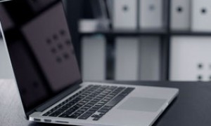 对话雷军：请舒淇代言是为小米汽车破圈